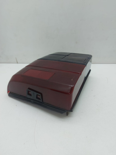 Lanterna Traseira Esquerda Uno 1984 A 2002 Fumê Esquerdo/motorista Vermelho - Imagem 3