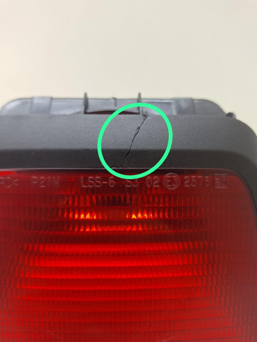 Break Light Luz De Freio Renault Logan 2007 A 2012 Detalhe - Imagem 9