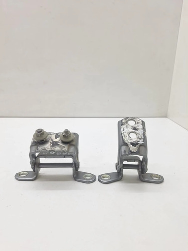 Dobradiça Porta Traseira Direita Nissan March 2013 A 2018