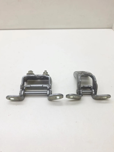 Dobradiça Porta Traseira Direita Nissan March 2013 A 2018 - Imagem 3