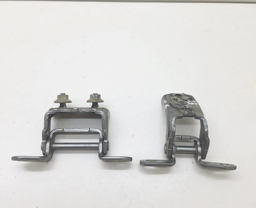 Dobradiça Porta Traseira Esquerda Nissan March 2013 A 2018