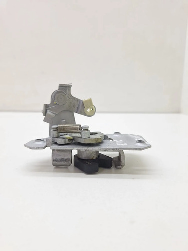 Fechadura Tampa Traseira Lado Direito Saveiro 2012 A 2023 - Imagem 2