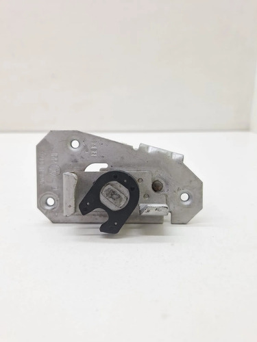 Fechadura Tampa Traseira Lado Direito Saveiro 2012 A 2023 - Imagem 3