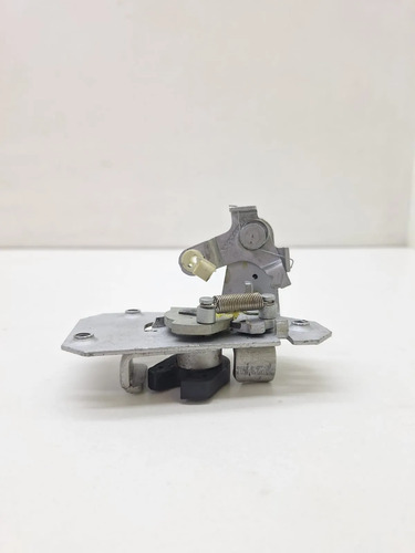 Fechadura Tampa Traseira Lado Esquerdo Saveiro 2012 A 2023 - Imagem 5