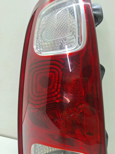Lanterna Traseira Direita Fiat  Uno Vivace 2011 A 2018 Direito/passageiro Vermelho - Imagem 4