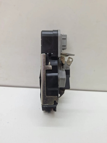 Fechadura Porta Traseira Direita Peugeot 206 2001 A 2012 - Imagem 8