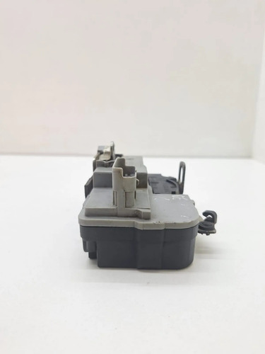 Fechadura Porta Dianteira Direita  Peugeot 207 1999 A 2012 - Imagem 3