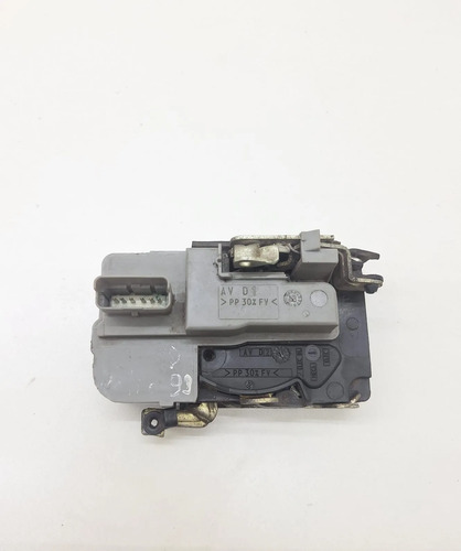 Fechadura Porta Dianteira Direita  Peugeot 207 1999 A 2012 - Imagem 4