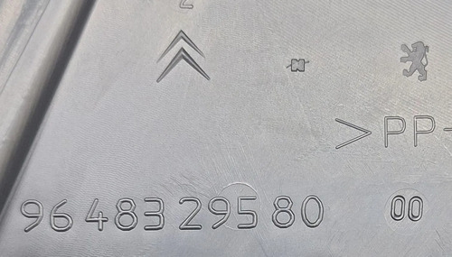 Moldura Tampa Caixa Fusivel Citroen C3 2003 A 2012 - Imagem 8