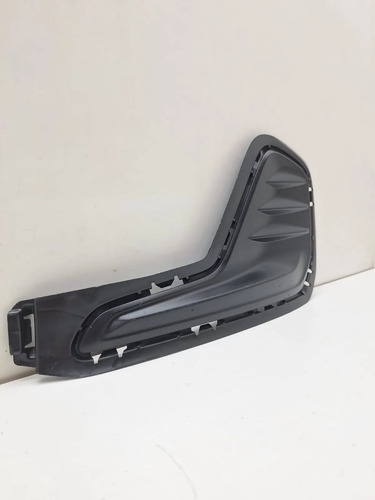 Tampa Moldura Farol Parachoque Esquerdo Onix 2020 A 2023 Preto Esquerdo - Imagem 2