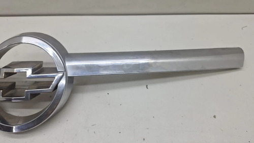 Emblema Cromado Chevrolet Gm Vectra 2006 A 2008 2283 Prateado - Imagem 2