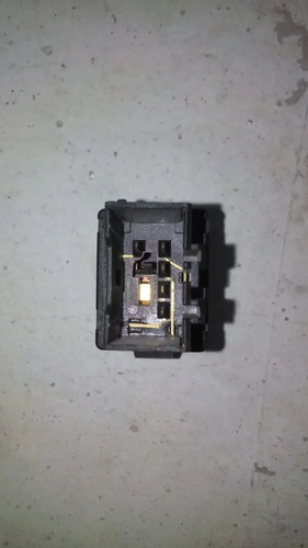 Botão Desembaçador Vidro Polo Original - Imagem 3