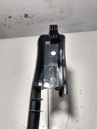 Acabamento Trilho Banco Dianteiro Esquerdo Nissan Kicks2017 - Imagem 3