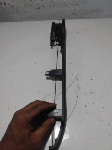 Acabamento Trilho Banco Dianteiro Esquerdo Nissan Kicks2017 - Imagem 6