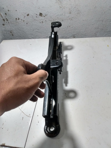 Trilho Lado Esquerdo Do Banco Direito Carona Chery Qq 2012 Preto - Imagem 3