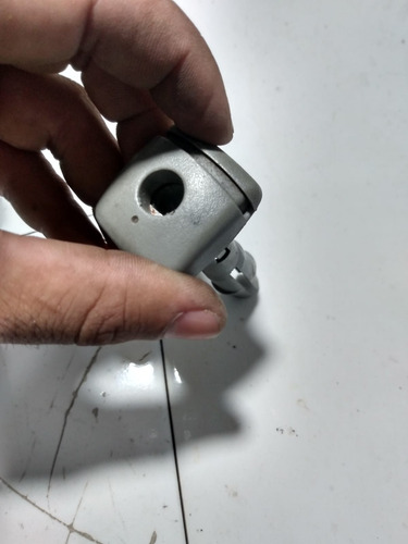 Guia Encosto Cabeça Dianteiro Chery Qq 2012 Com Trava/destra Bege - Imagem 3