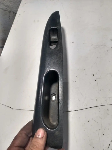 Moldura Botao Vidro Chery Qq Traseiro Direito 2011 A 2016