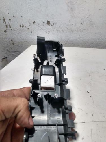 Moldura Botão Vidro Elétrico Traseiro Direito Hondafit 09-13 - Imagem 4
