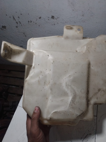 Reservatório Água Parabrisa Mitsubishi Outlander 2016/2020 - Imagem 2