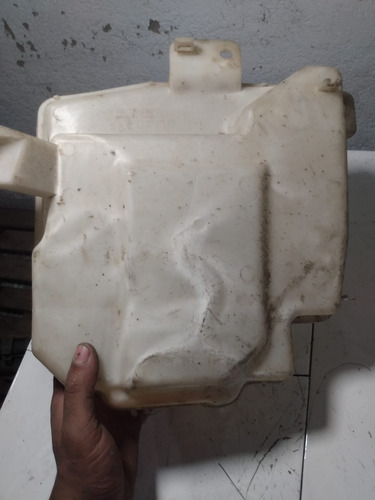 Reservatório Água Parabrisa Mitsubishi Outlander 2016/2020 - Imagem 3