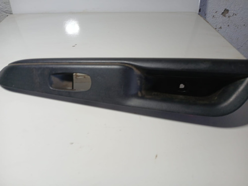 Moldura Do Botão  Puxador Porta Traseira Esquerda Kicks 2017 - Imagem 2