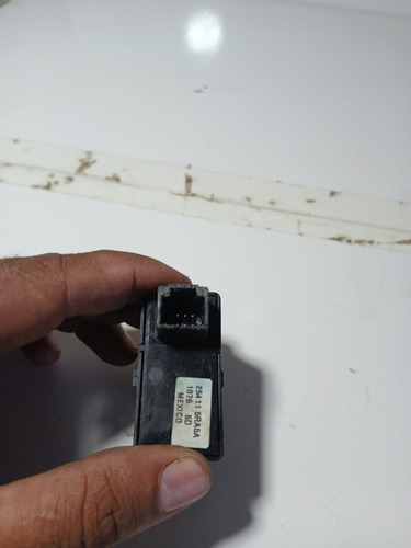 Botão Vidro Elétrico Traseiro Esquerdo Nissan Kicks 2017 - Imagem 3