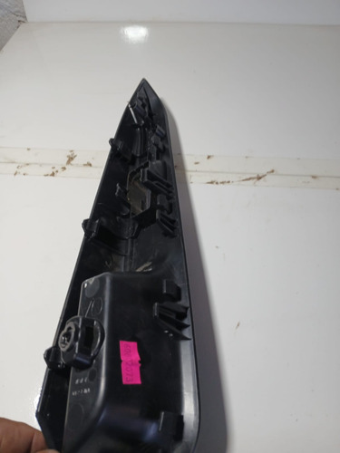 Moldura Do Botão  Puxador Porta Traseira Esquerda Kicks 2017 - Imagem 5