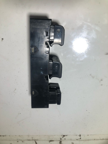 Comando Botões Vidro Dianteiro Esquerdo Nissan Versa 17 A 20 - Imagem 6