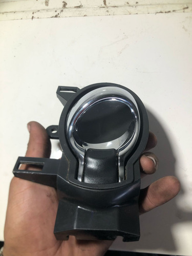 Maçaneta Puxador Interno Dianteiro Direito March Versa 2019 - Imagem 2