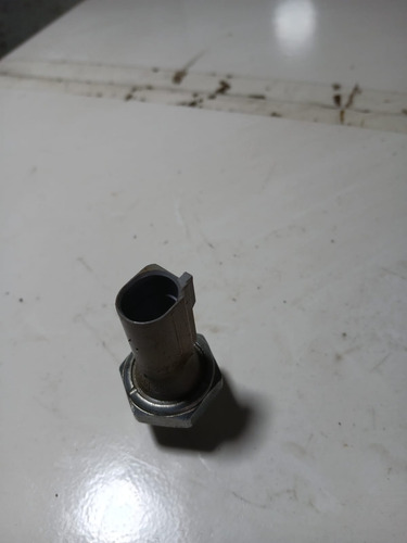 Sensor Temperatura Óleo Oultlander 2.0 2007 / 2017 (usado) - Imagem 2