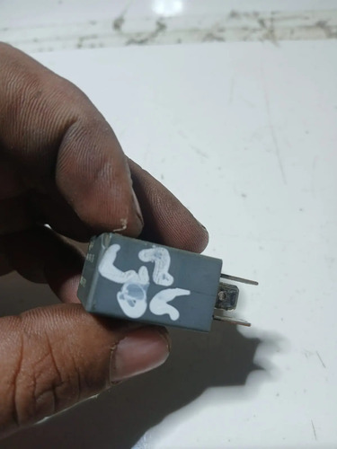 Relé 4 Pinos Toyota Corolla 2015 Á 2019 Vfm11f41z16 (usado) - Imagem 2