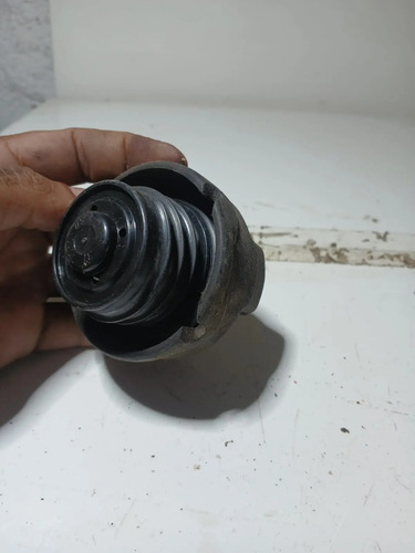 Tampa Gargalo Combustível Sem Chave Polo 2003 A 2008 (usado) Preto - Imagem 5