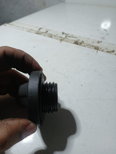 Tampa Óleo Motor Honda Fit 2004/2007 (usado) Preto - Imagem 4