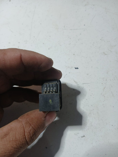 Botão Interruptor Alarme Volkswagen Polo 2003 A 2013 (usado) Preto - Imagem 4