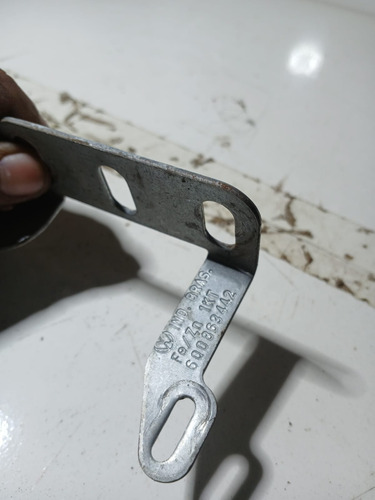 Suporte Fixação Traseiro Console Central Polo 6q0863442 Usad - Imagem 4