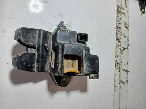 Fechadura Tranca Tampa Traseira Kia Cerato 2009 A 2012