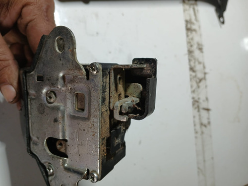 Fechadura Tranca Tampa Traseira Kia Cerato 2009 A 2012 - Imagem 4