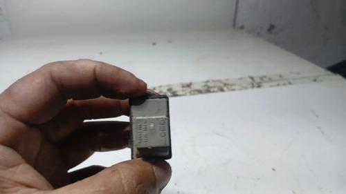 Botao Interruptor Trava Interna Portas Polo 2003 A 2008 - Imagem 4