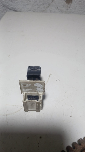 Botao Vidro Dianteiro Direito Chery Qq 2012 - Imagem 2