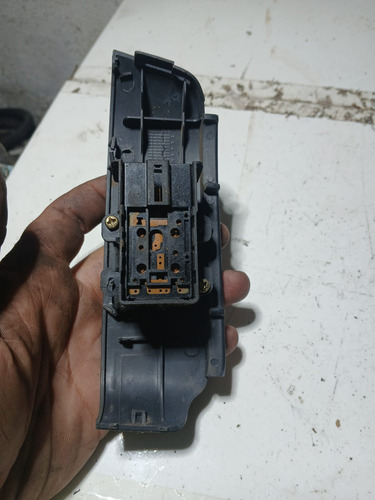 Botão Vidro Elétrico Traseiro Direito Honda Fit 2004 2008 - Imagem 3