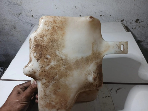 Reservatorio Agua Parabrisa Dianteiro Gm Corsa 96 A 2010 Usa Branco - Imagem 3