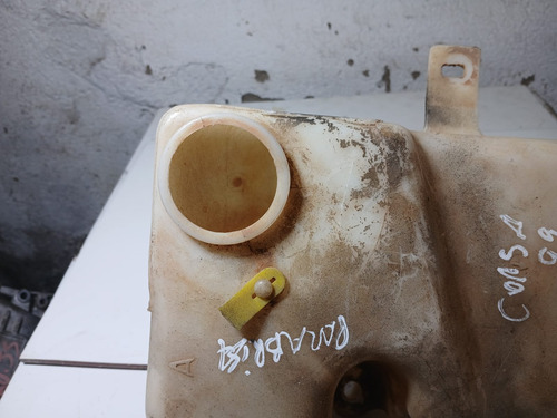 Reservatorio Agua Parabrisa Dianteiro Gm Corsa 96 A 2010 Usa Branco - Imagem 4