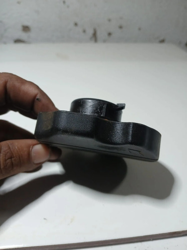 Tampa Oleo Motor Chevrolet Vectra 2006 A  2011  (usado) Preto - Imagem 2