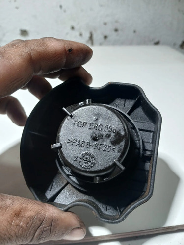 Tampa Oleo Motor Chevrolet Vectra 2006 A  2011  (usado) Preto - Imagem 4