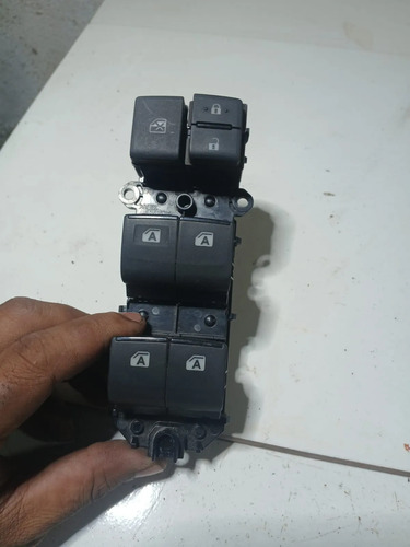 Botão Vidro Eletrico Porta D Esquerda Toyota Hilux/yaris/sw4