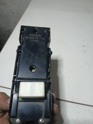 Botão Vidro Eletrico Porta D Esquerda Toyota Hilux/yaris/sw4 - Imagem 3
