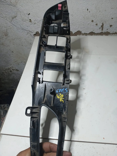 Moldura Botão Vidro Eletrico Dianteiro Esquerdo Toyota Yaris - Imagem 3