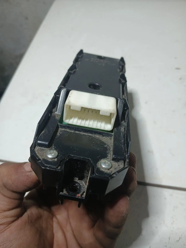 Botão Vidro Eletrico Porta D Esquerda Toyota Hilux/yaris/sw4 - Imagem 4