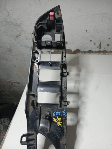 Moldura Botão Vidro Eletrico Dianteiro Esquerdo Toyota Yaris - Imagem 5