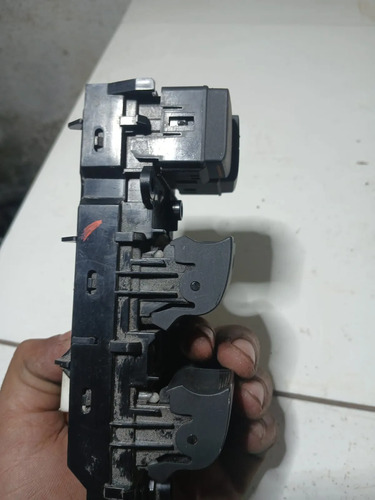 Botão Vidro Eletrico Porta D Esquerda Toyota Hilux/yaris/sw4 - Imagem 6